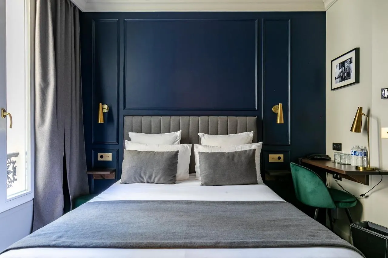 Maison Barbes Paris 4*,  France