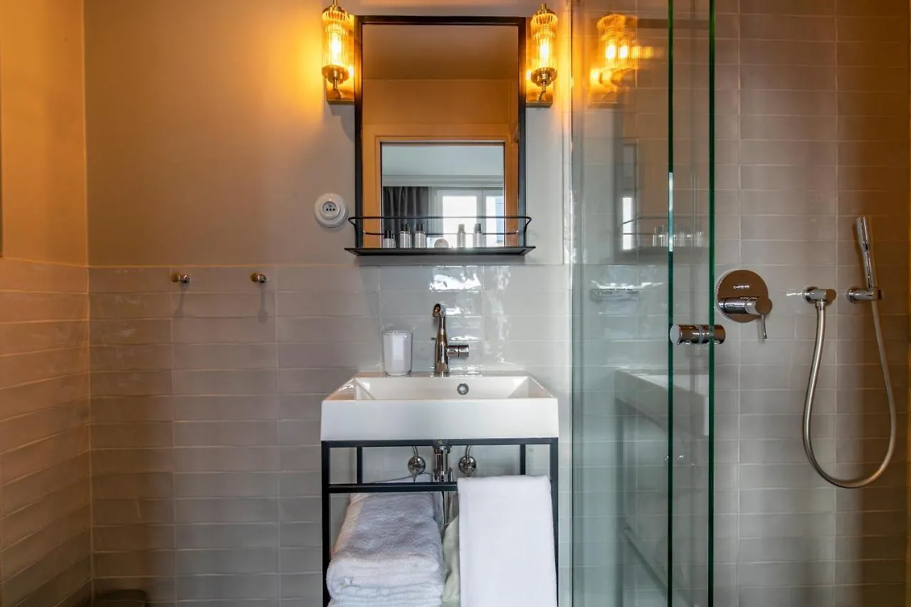 Maison Barbes Paris Hotel